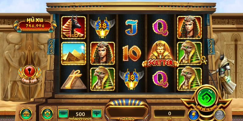Nổ Hũ Bí Mật Cleopatra – Khám phá kho báu Ai Cập huyền bí 2 Thiết kế game nổ hũ Bí Mật Cleopatra bên trong hình kim tự tháp ấn tượng